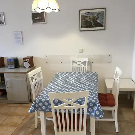 Appartementhaus Mecklenburg * Kuehlungsborn